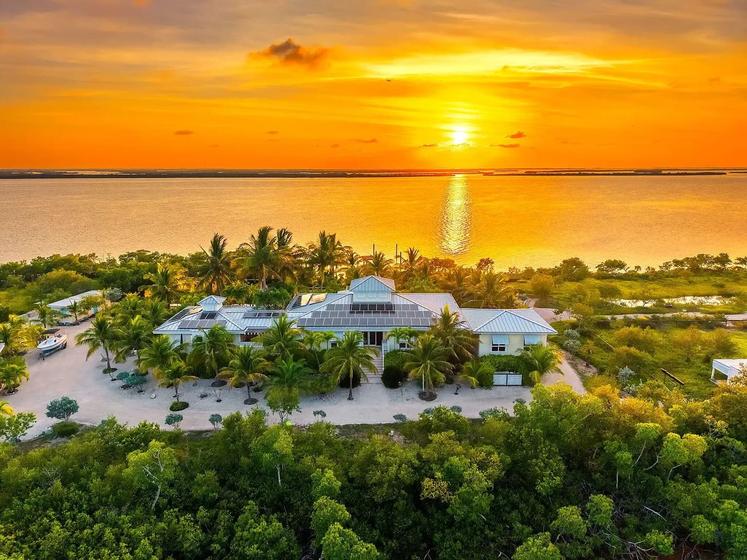 Howell Key — An Off-Grid Private Island in the Florida Keys