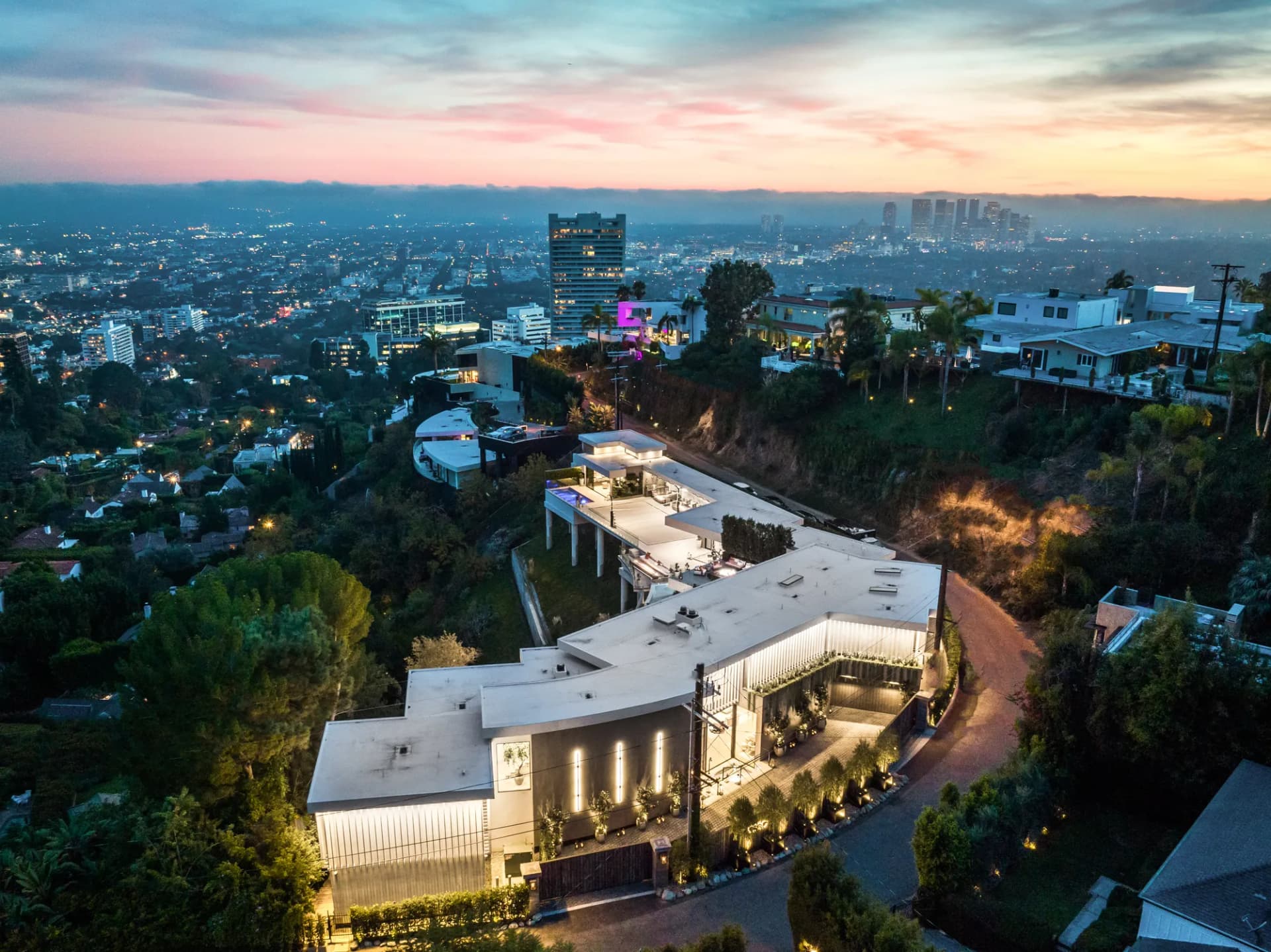 $68M Bird Streets Palace Where the Seller Takes Crypto