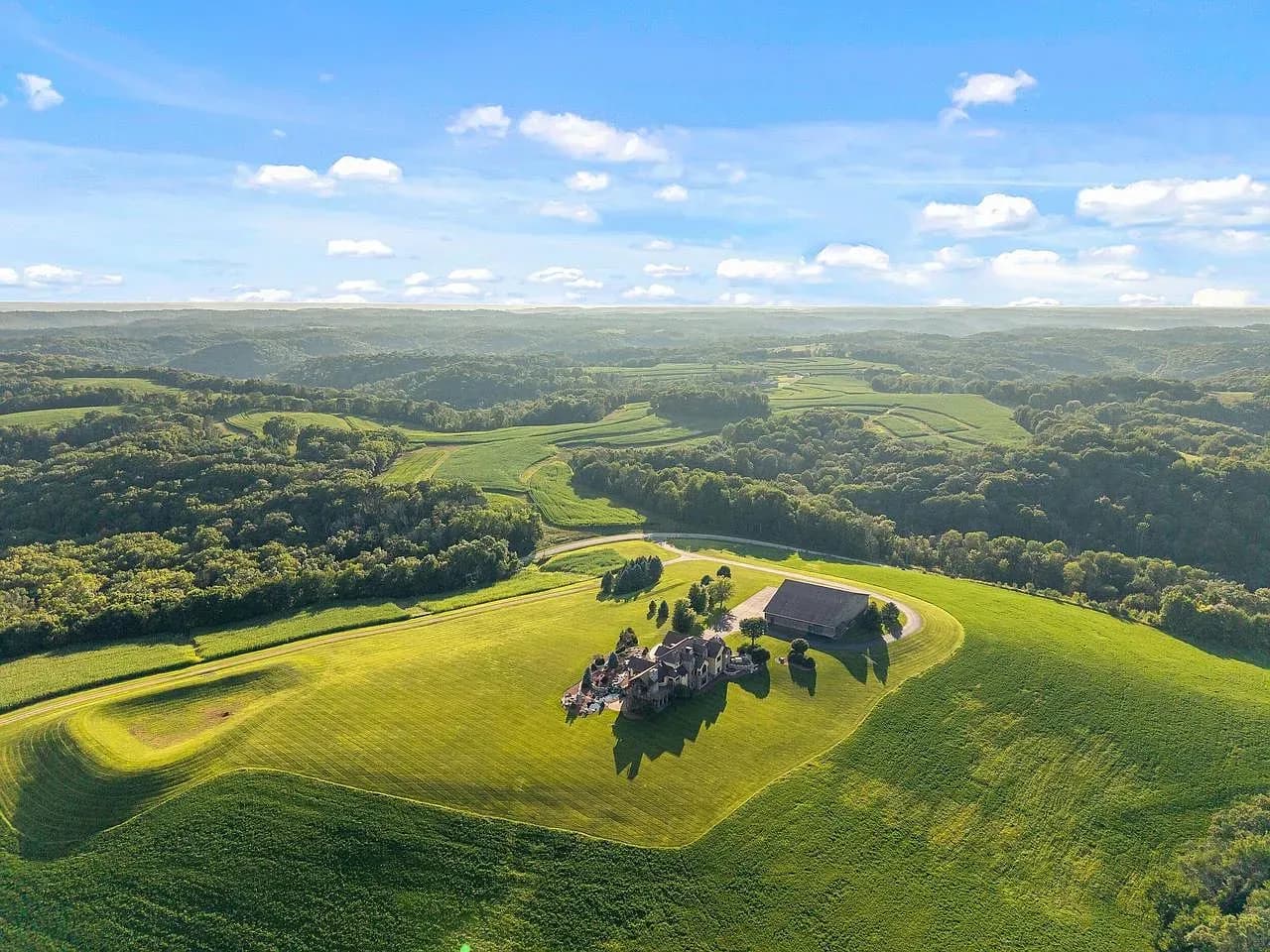 Driftless Estate on 38 Acres With an Indoor Sports Building